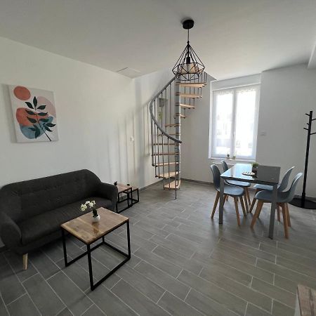 180B - Duplex T2 Tout Confort - Wifi Netflix Le Gond-Pontouvre Buitenkant foto
