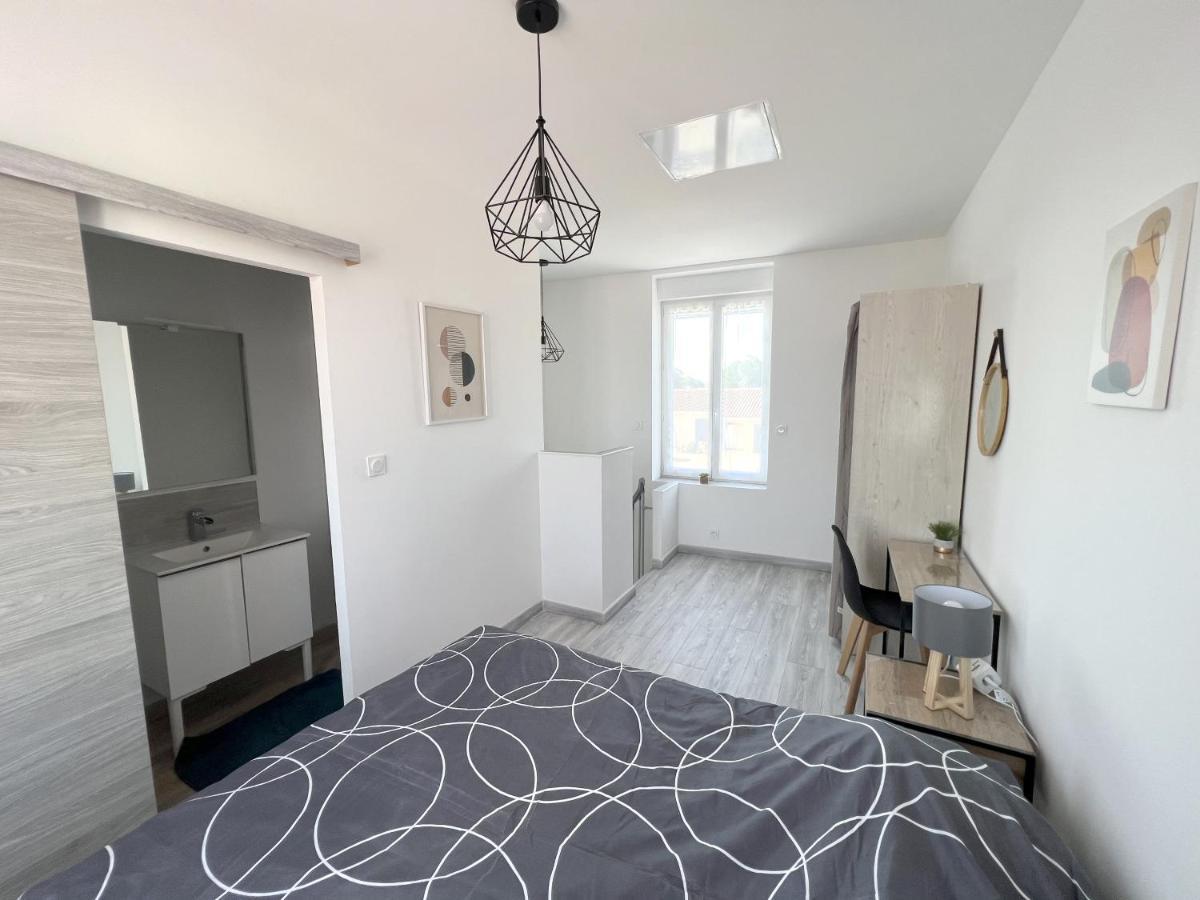 180B - Duplex T2 Tout Confort - Wifi Netflix Le Gond-Pontouvre Buitenkant foto