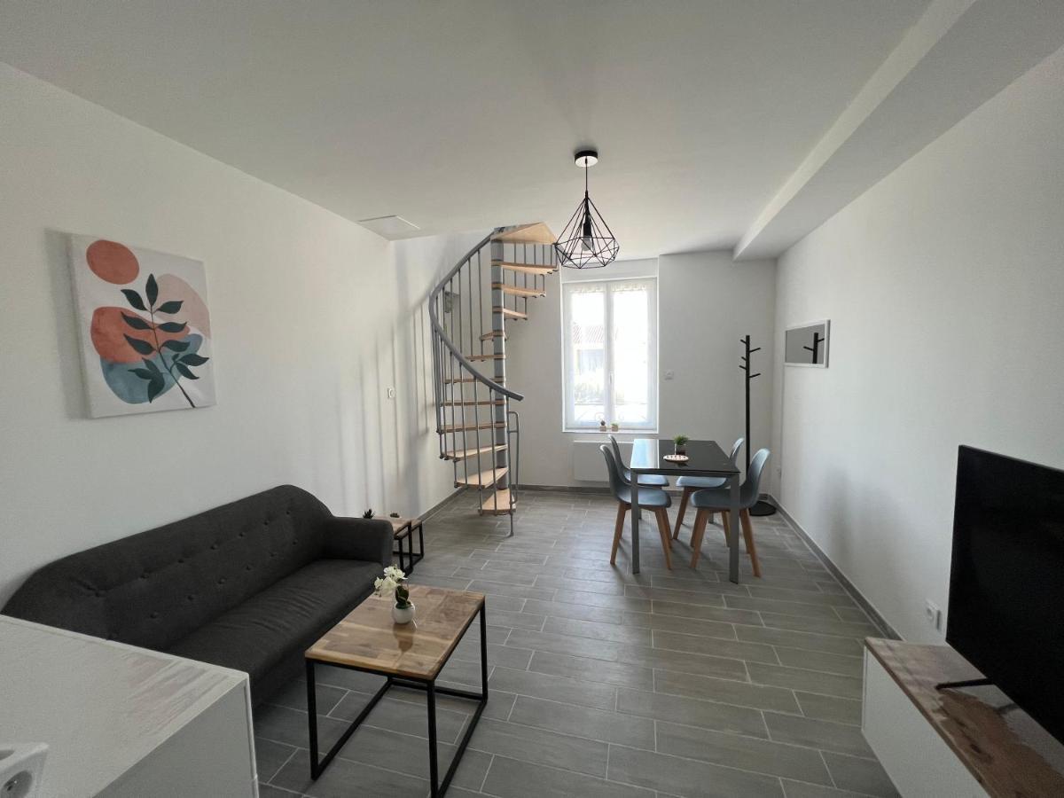 180B - Duplex T2 Tout Confort - Wifi Netflix Le Gond-Pontouvre Buitenkant foto
