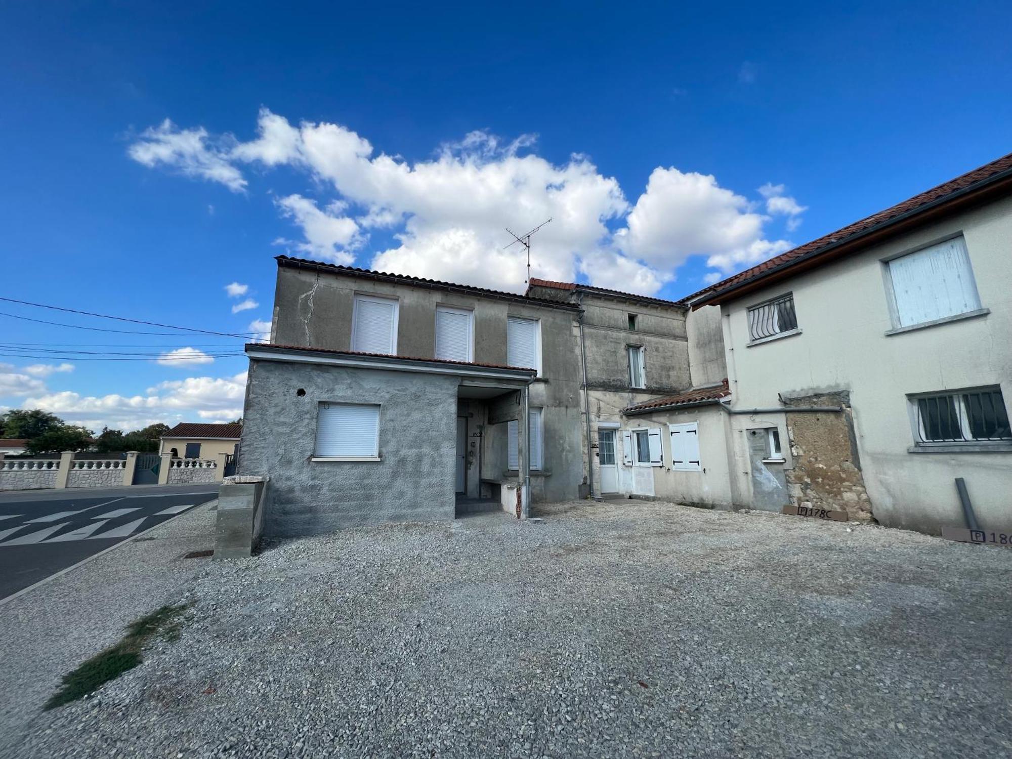 180B - Duplex T2 Tout Confort - Wifi Netflix Le Gond-Pontouvre Buitenkant foto